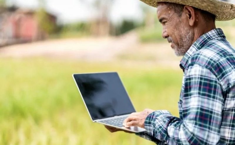 Compra de insumos agrícolas em plataformas online cresce mesmo em momento de incertezas