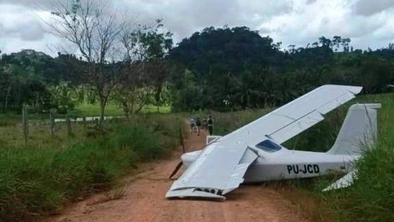 Piloto que pousou avião em via rural de Ouro Preto (RO) não tem brevê nem tinha comunicação de voo